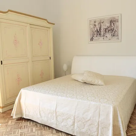 Persone Palace Нардо