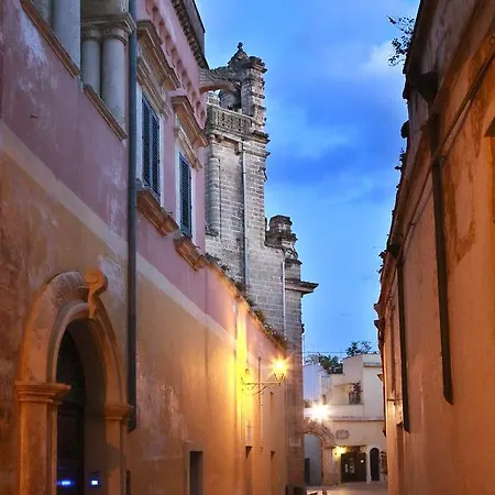 Persone Palace