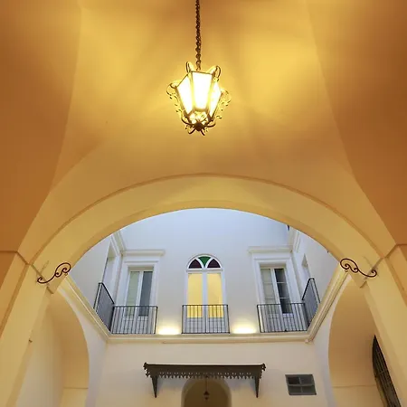 Persone Palace