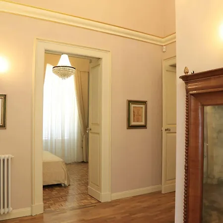 Persone Palace Нардо